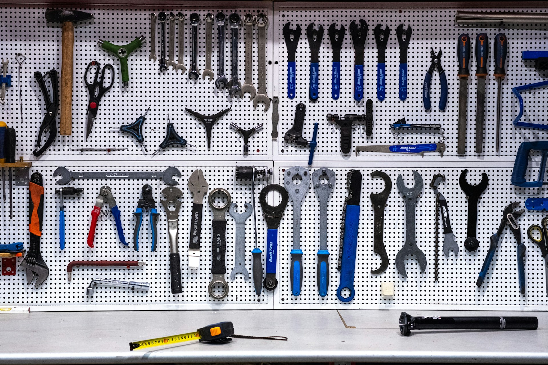 AI Tools for Freelancers: Boost Productivity in 2025